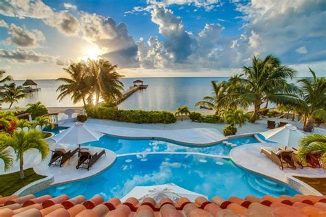 SAN PEDRO BEACH RESORT .